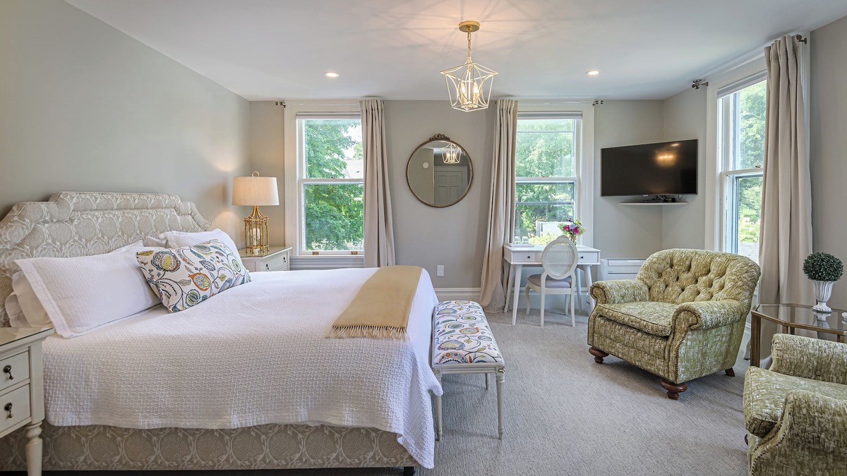 Ridgefield Hotel | The West Lane Inn - Family Suite