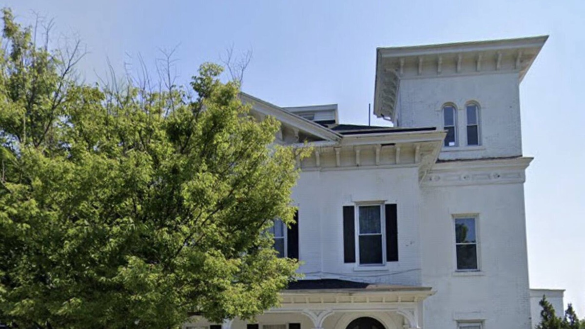 South Main Street Apartment | The Wheat House on Main (Unit 5)