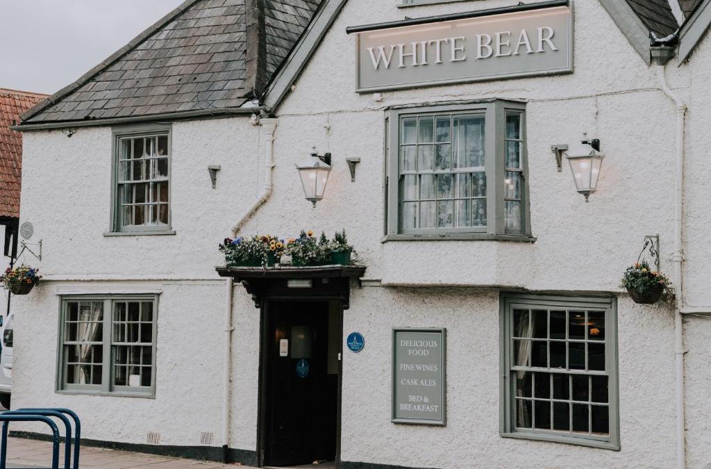 Devizes Bed & Breakfast | The White Bear