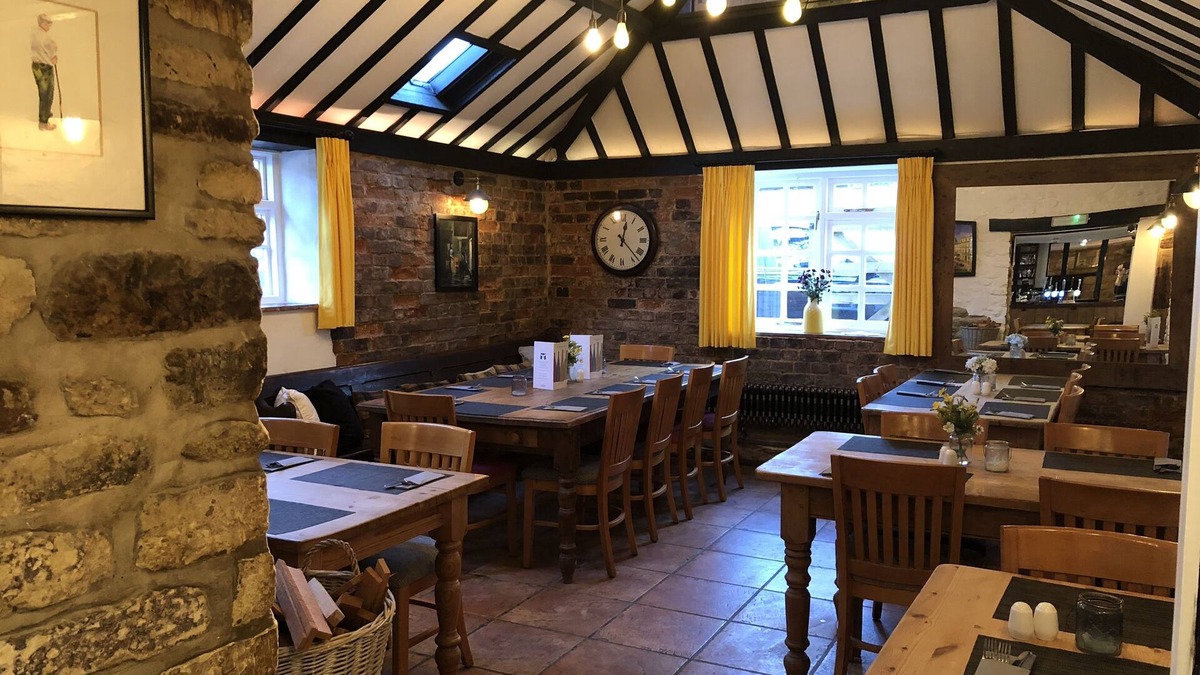 Sherington Hotel | The White Hart