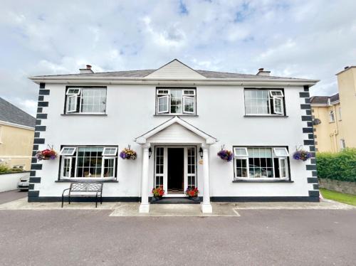 Kenmare Bed & Breakfast | The White House B & B