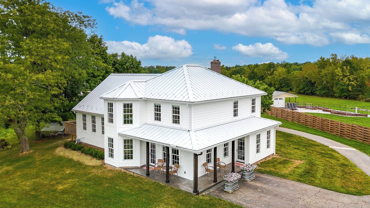Peninsula House | The White House - best view in CVNP