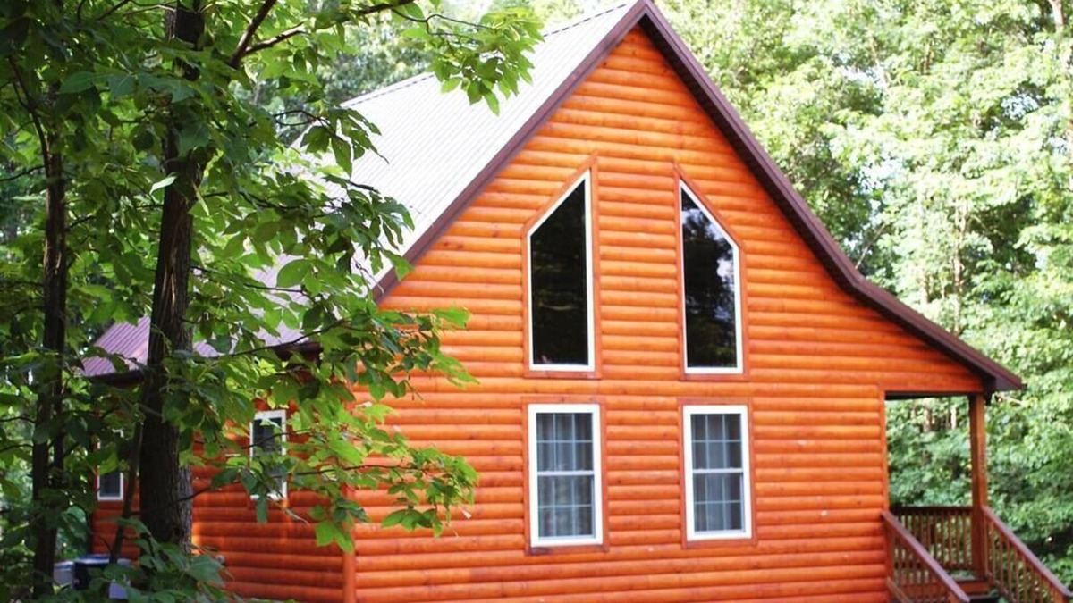 Stanley Cabin | The White Pine Loft: Perfect for Couples!