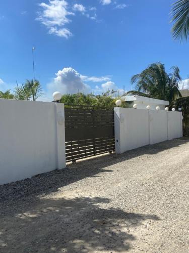 Guayacanes Bed & Breakfast | The White Rock Hotel B&B