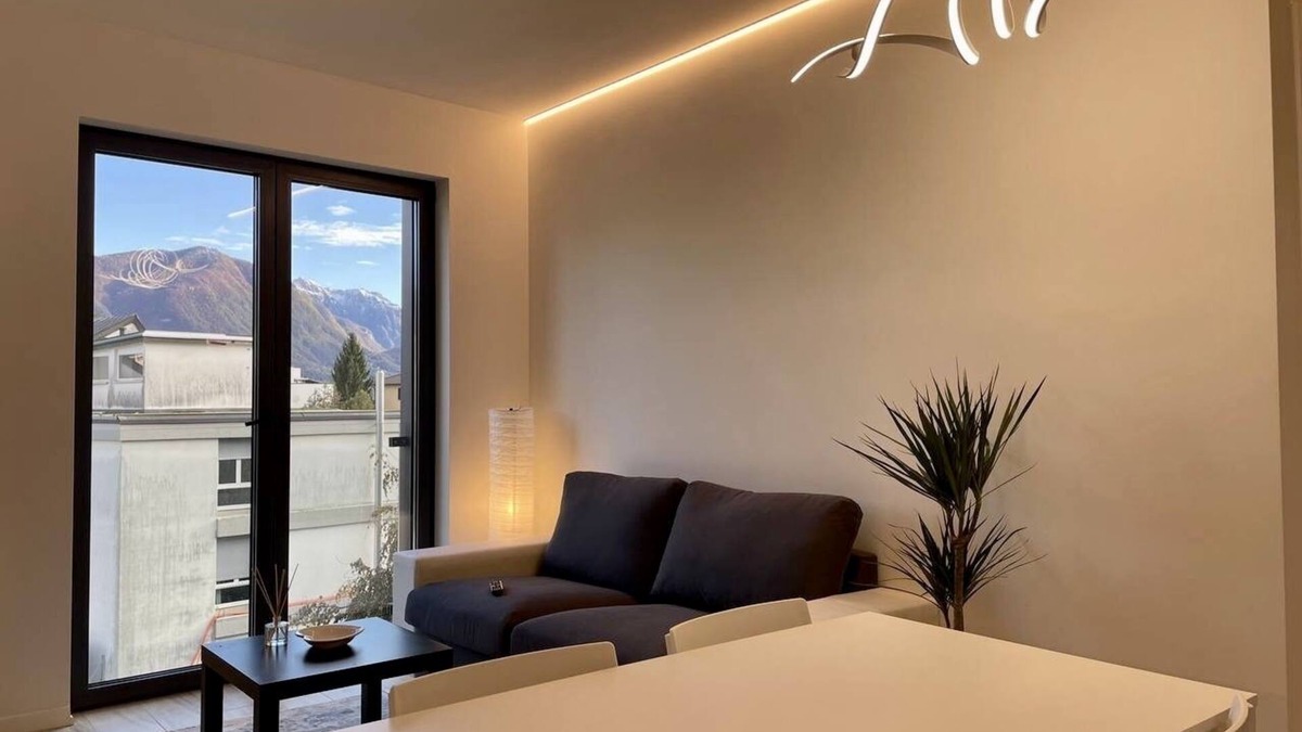 Savosa Apartment | 𝐓𝐇𝐄 𝐖𝐇𝐈𝐓𝐄 𝐒𝐔𝐈𝐓𝐄 𝐈𝐍 𝐋𝐔𝐆𝐀𝐍𝐎