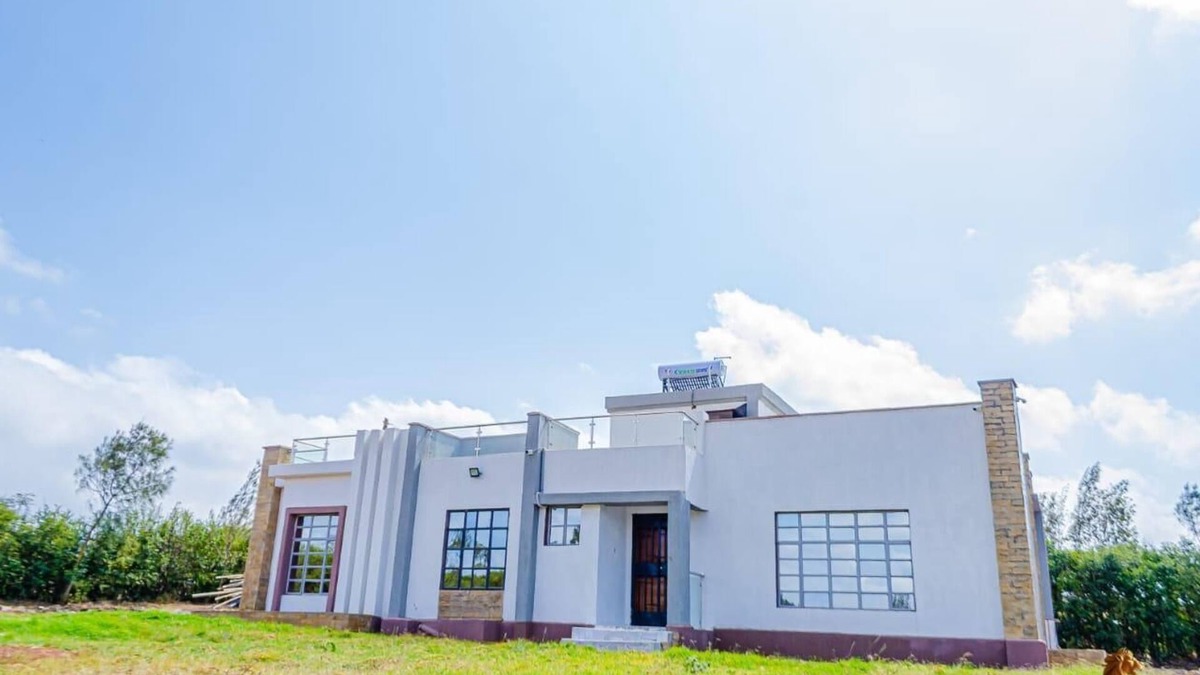 Nyeri Villa | THE WHITE VILLA KING.