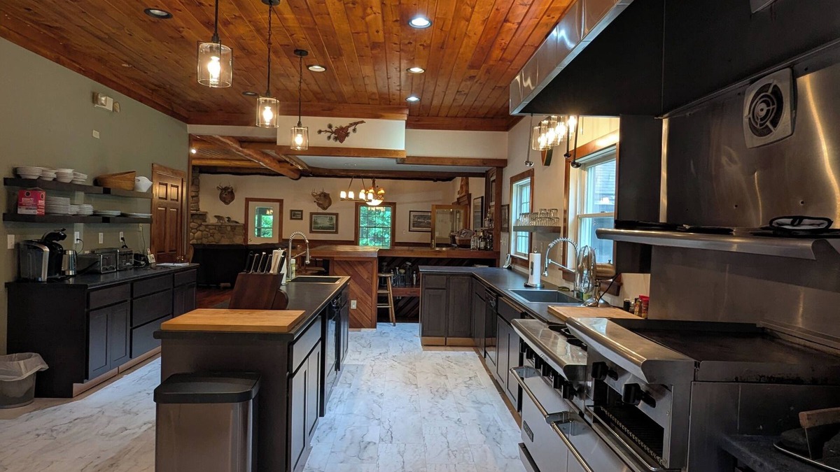 Vermontville House | The Wild Goose Lodge