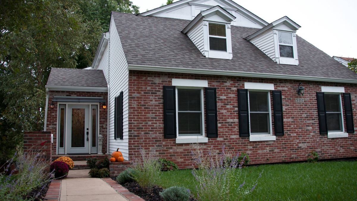 St. Charles House | The Wild Rose Cottage in Historic Old St Charles