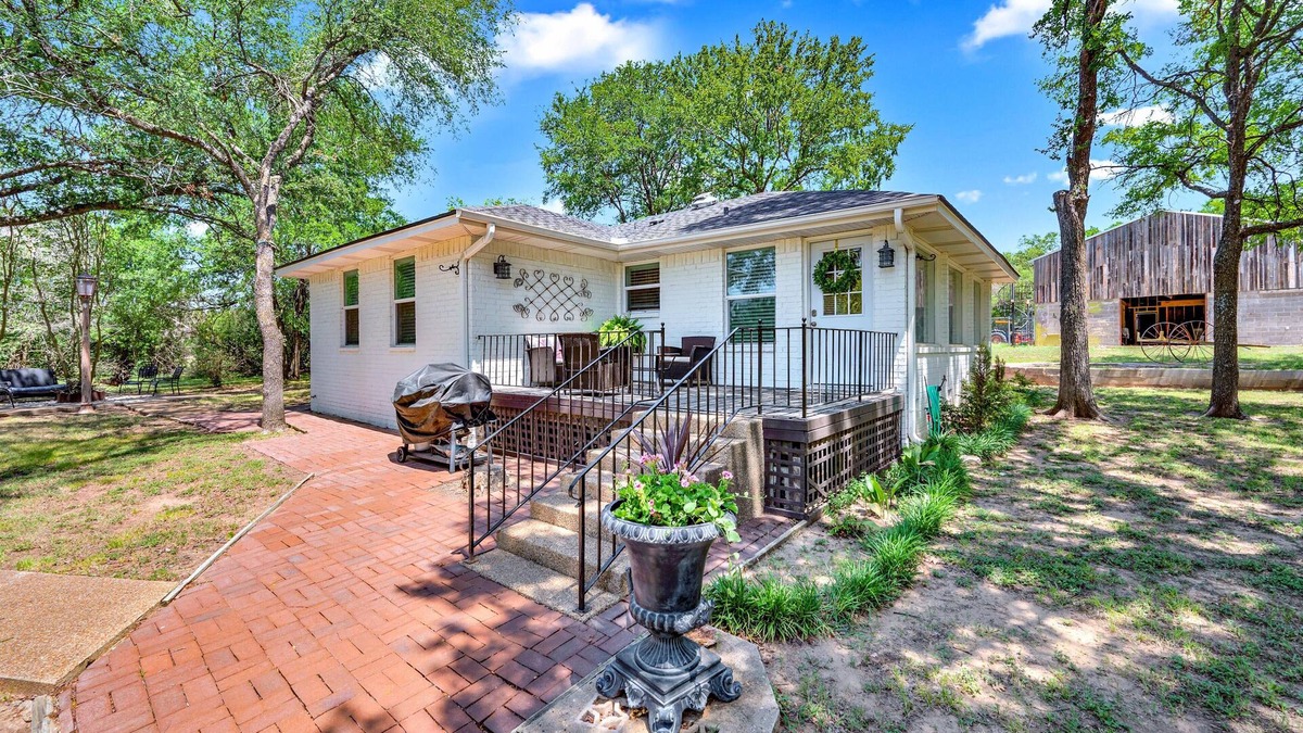 Waco House | The Wildflower- Peaceful Retreat/7 Miles to Magnolia/Downtown Waco