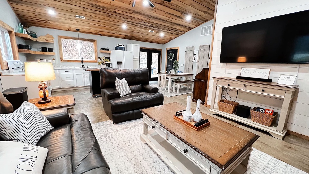 Pittsburg Cottage | The Wildrock Cottage