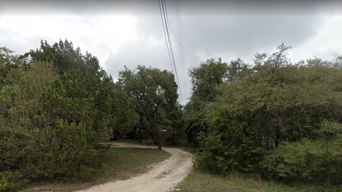 West Oak Hill RV Rental | The Willie RV/Camper