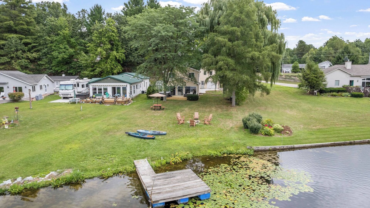 Greenville House | The Willow at Morgans Mill - Hot Tub - Fire Pit-Sleeps 10