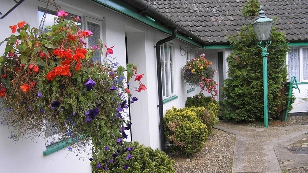 Watton Hotel | The Willow House