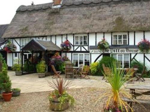 Watton Hotel | The Willow House