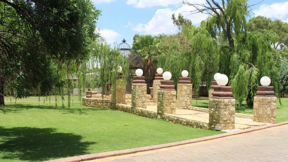 Klerksdorp House | The Willow Tree Guest House