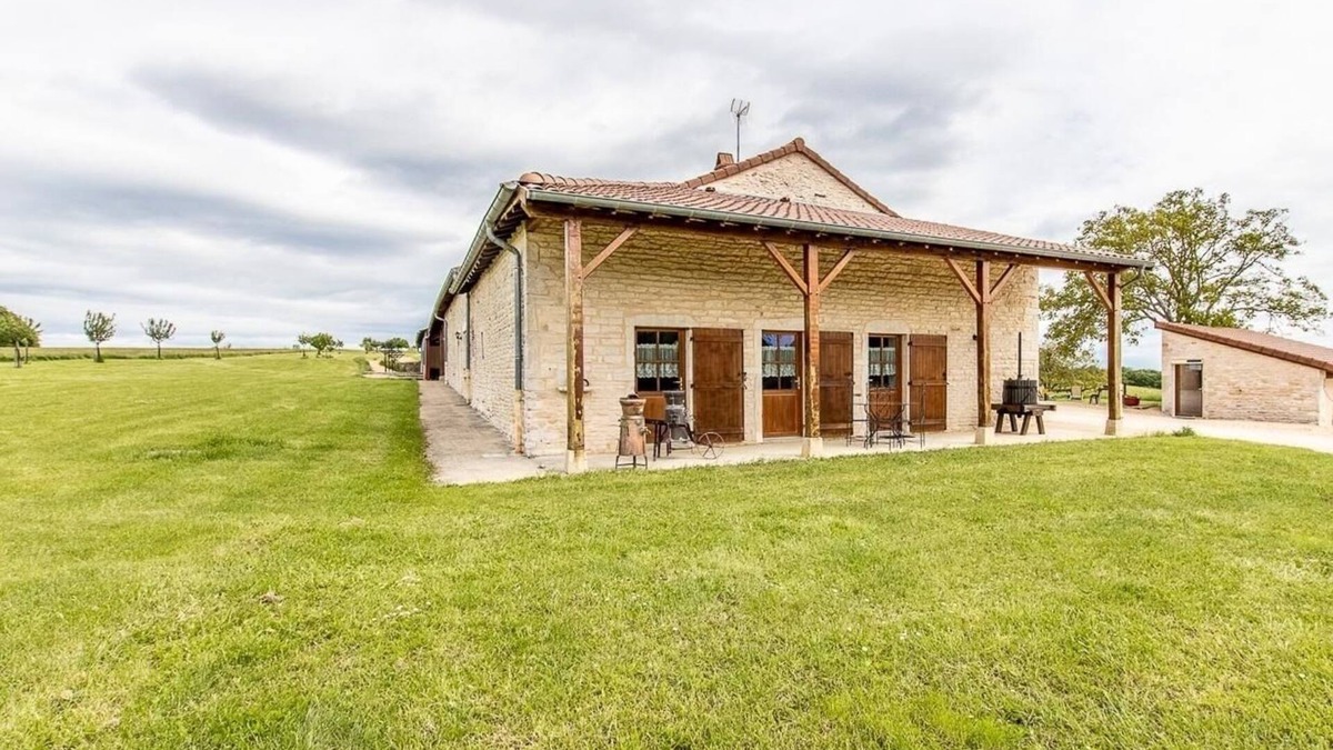 Lugny House | "The Winegrower's House"