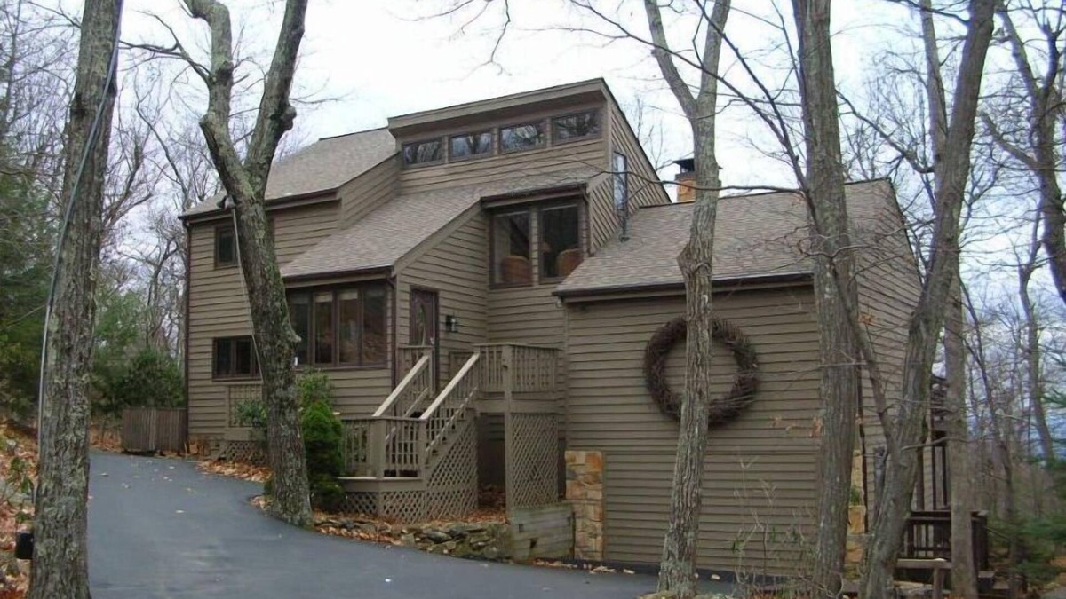 Nellysford House | The Wintergreen Chalet