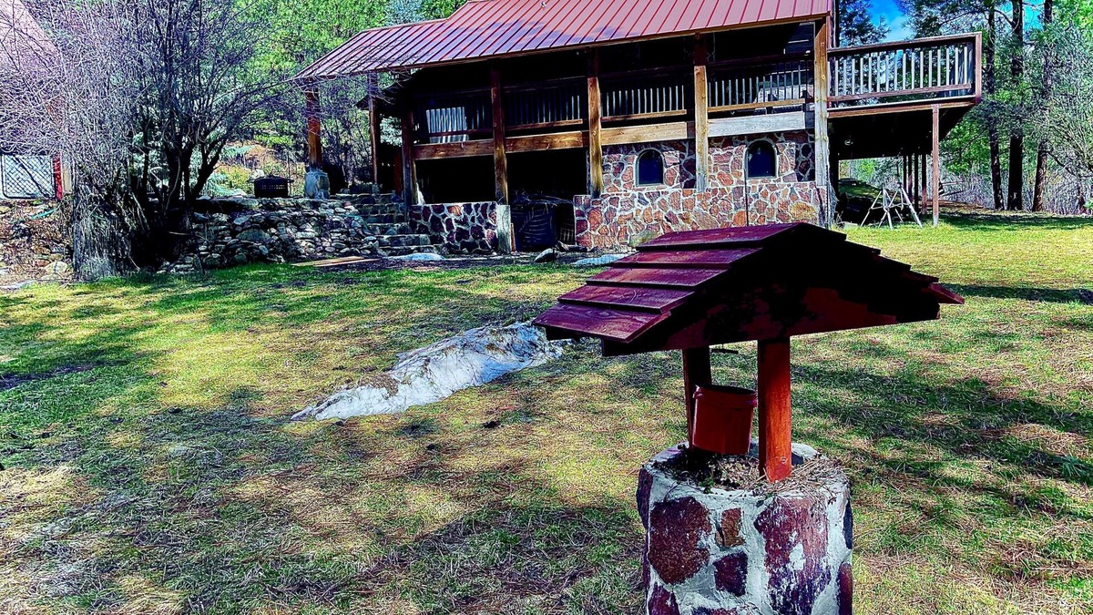 Boise Cabin | The Wishing Well on Mores Creek - Serenity Now!