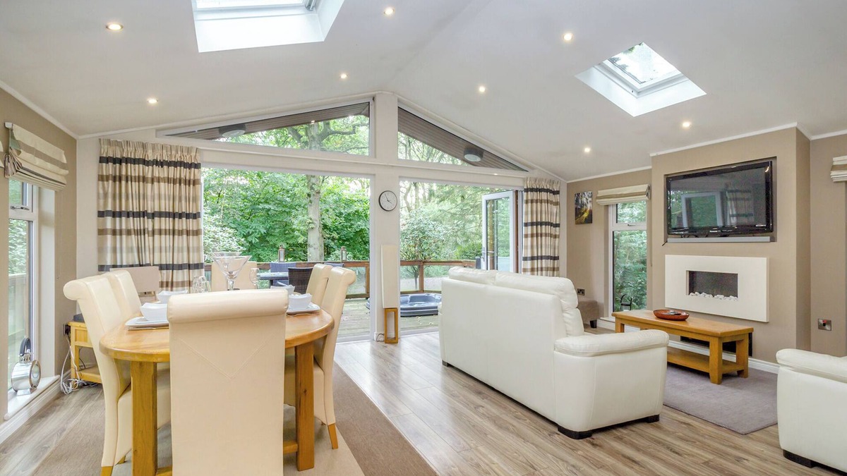 Congleton Ski Chalet | The Woodlands Retreat