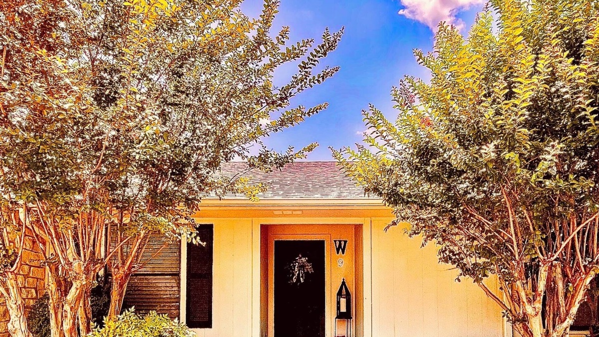 Salado Condo | The Woodley House