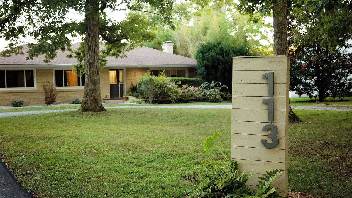 Berea House | The Woods Hot Tub Dog Friendly Near Town & Trails -opt. 3 bd/2 ba or 2 bd/1 ba