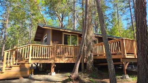 Murphy Other | The Woods - Madrone Cabin