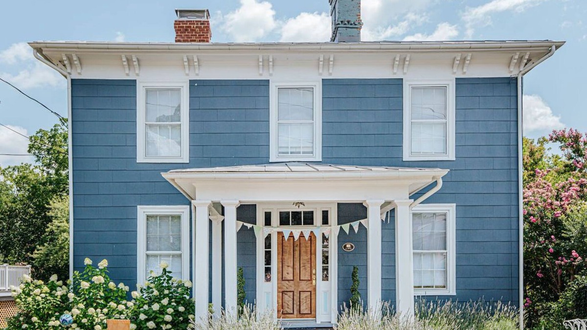 Staunton House | The Woodward: Walk Downtown, Staunton Mural