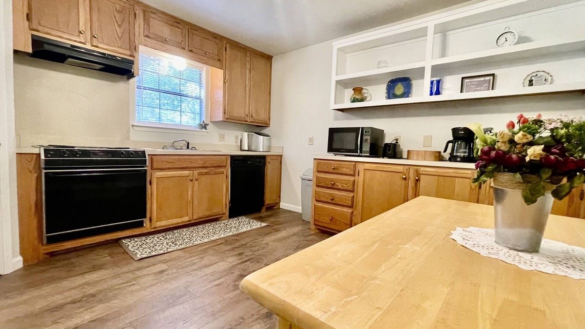 Buffalo Gap House | The Wooten House | Small town living, only minutes from Abilene.