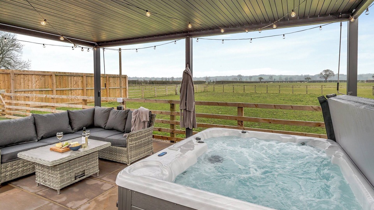 Pickering Cottage | The Workshop - UK42470