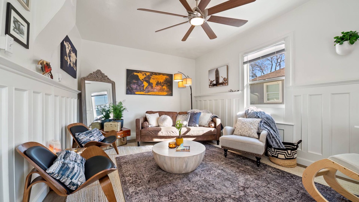 Midtown House | The Wright House | Home in the Heart of Midtown, Duplex walking distance from midtown