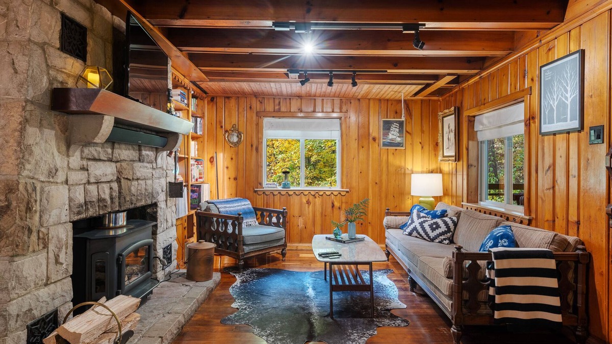 New Albany Cabin | The Writer’s Den