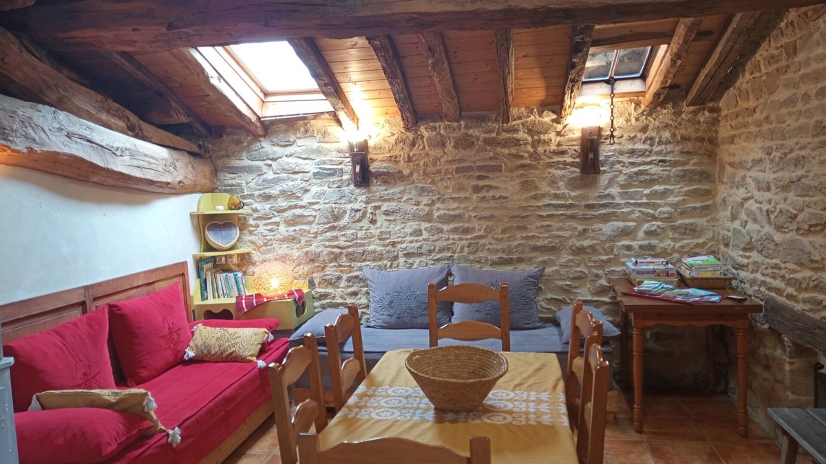 Yzeron Cottage | The yellow cottage, made of stone and wood