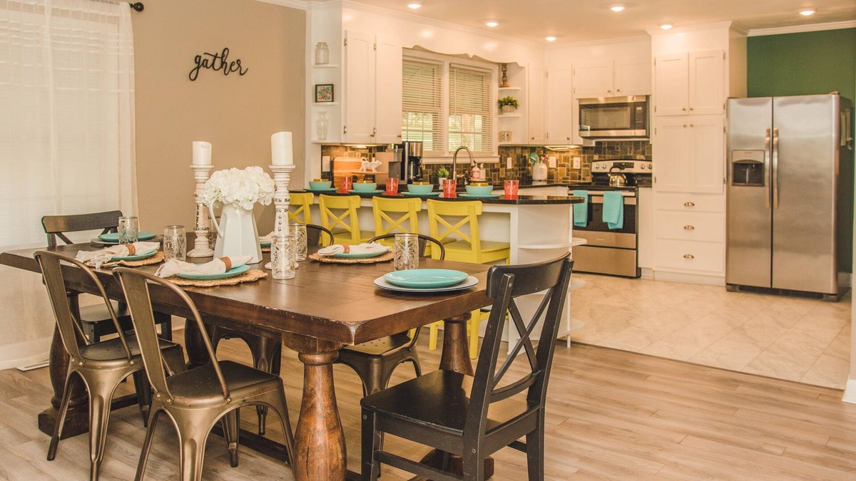 Greer House | The Yellow Door Inn, Welcome to Our Porch! Close to Charming Downtown Greer