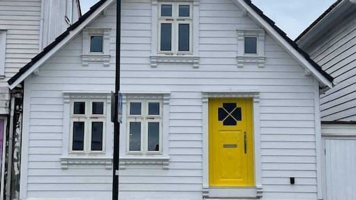 Stavanger House | The Yellow Door Summa