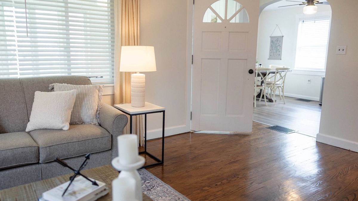 Quarryville Cottage | The Yellow House :Buggies Clip-Clop By