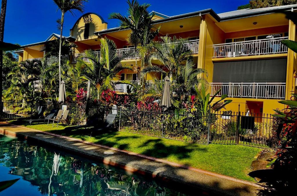 Yorkeys Knob Apartment | The York Beachfront Holiday Apartments