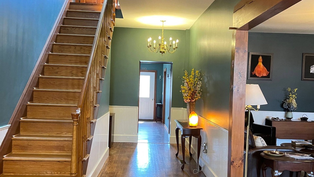 Phelps Bed & Breakfast | The Yorkshire Inn