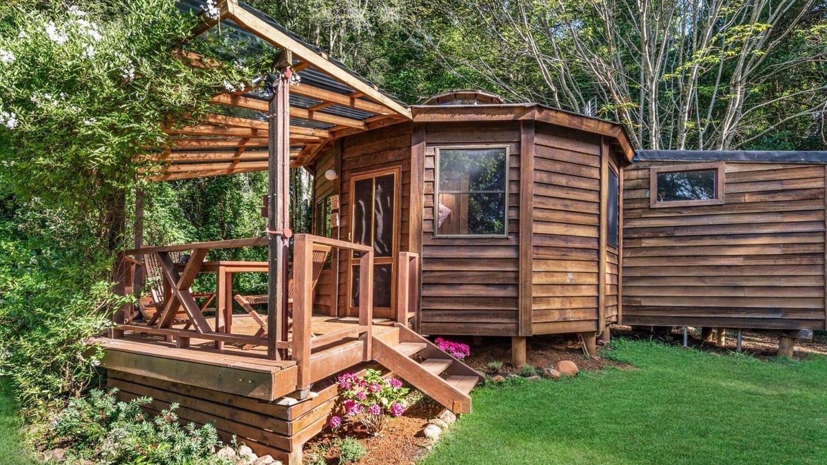 Bellawongarah Cabin | The Yurt @ Lothlorien