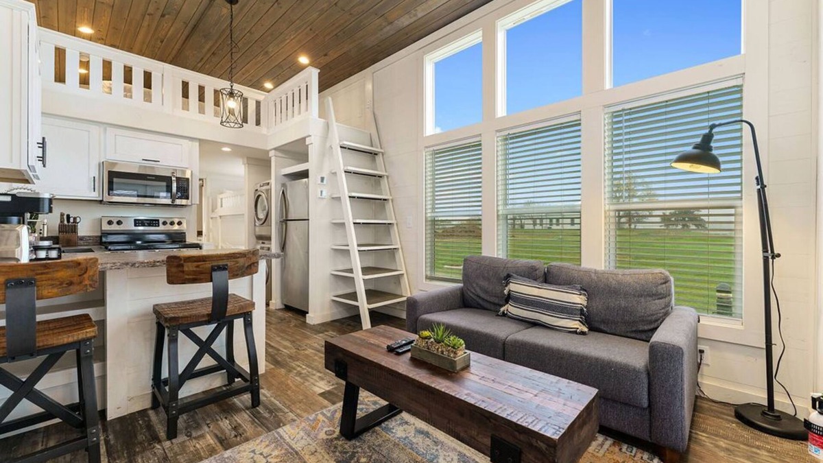 Austin Cabin | The Zilker - Luxury Tiny Home In Austin, TX
