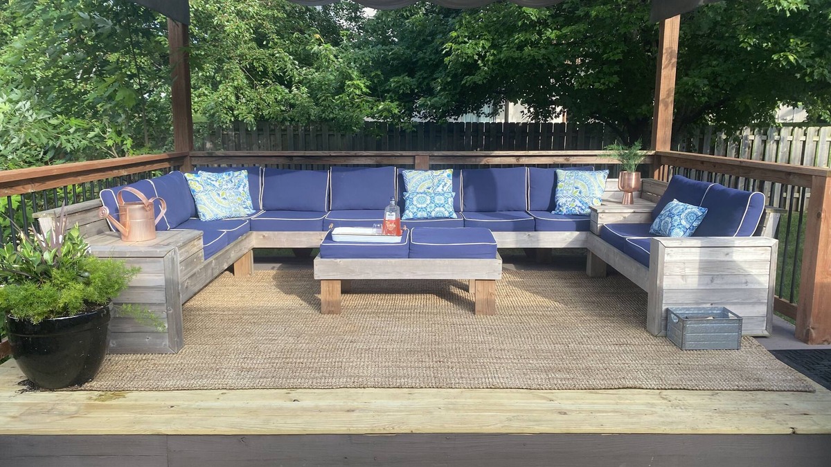 Overland Park House | Theatre Room, Hot Tub & Fire-pit in South OP