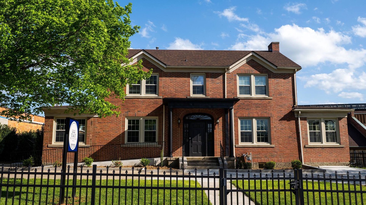 Somerset Apartment | Thee Parsonage Suite A