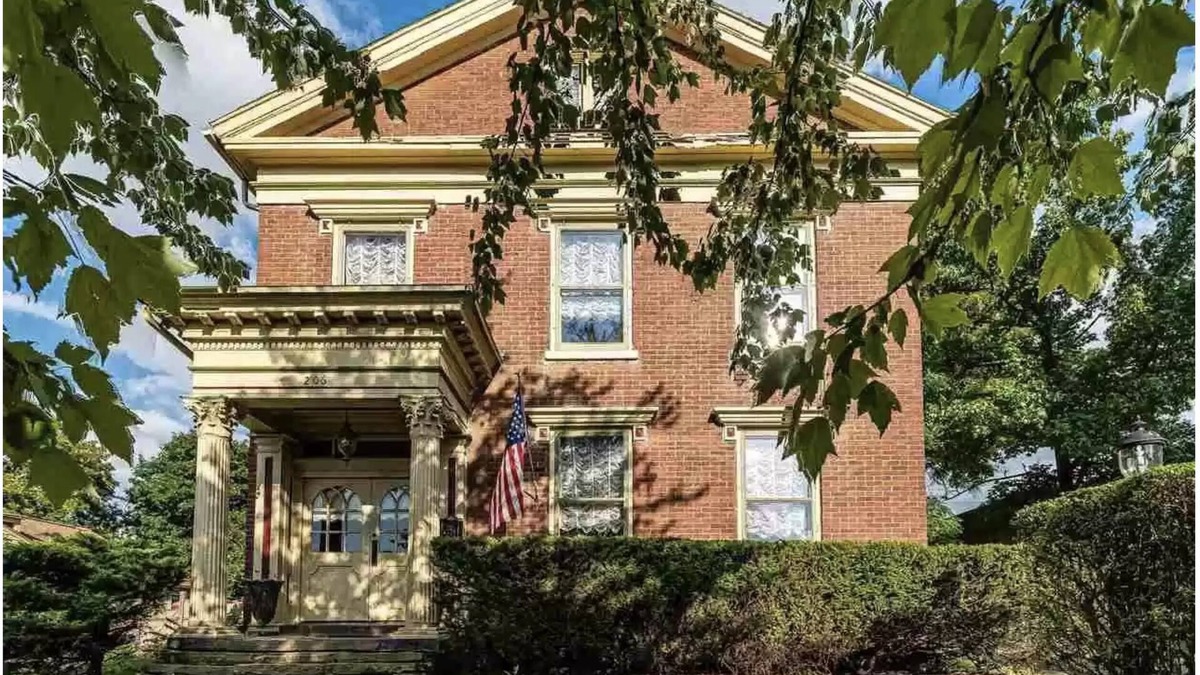Mount Vernon Apartment | Themed Escape Room......Meets ...... A Scooby Doo Mystery Mansion!