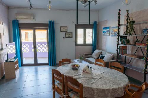 Hersonissos Centre Apartment | THENa