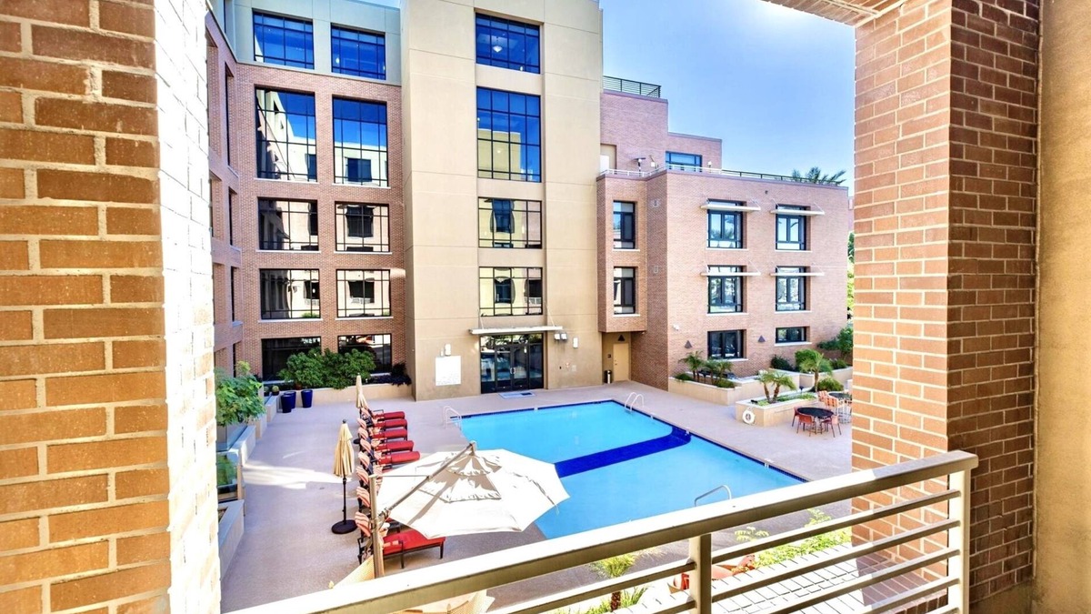 Brown and Stetson Business Condo | ☆TheOldTownOmni™☆—Fabulous LUXE Loft, ResortStyle