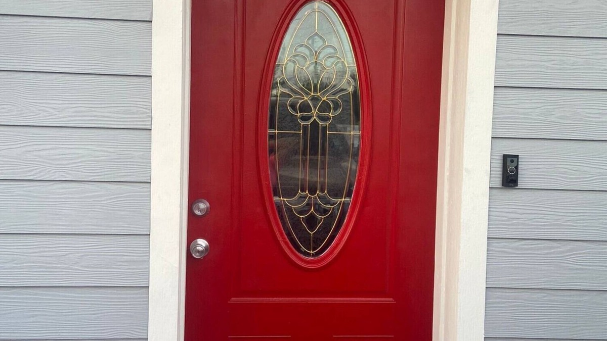 Nassau Apartment | TheRedDoor@ShermanAve near Downtown Nassau