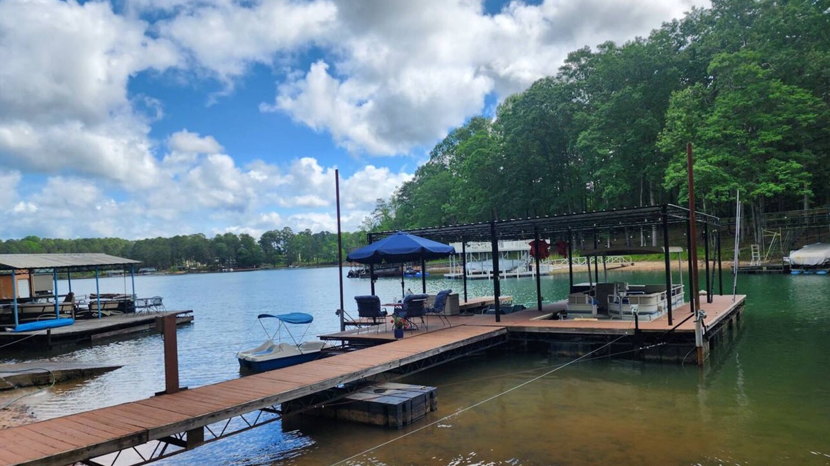 Buford House | There’s only one way to tackle life, enjoy a day at the Lake!