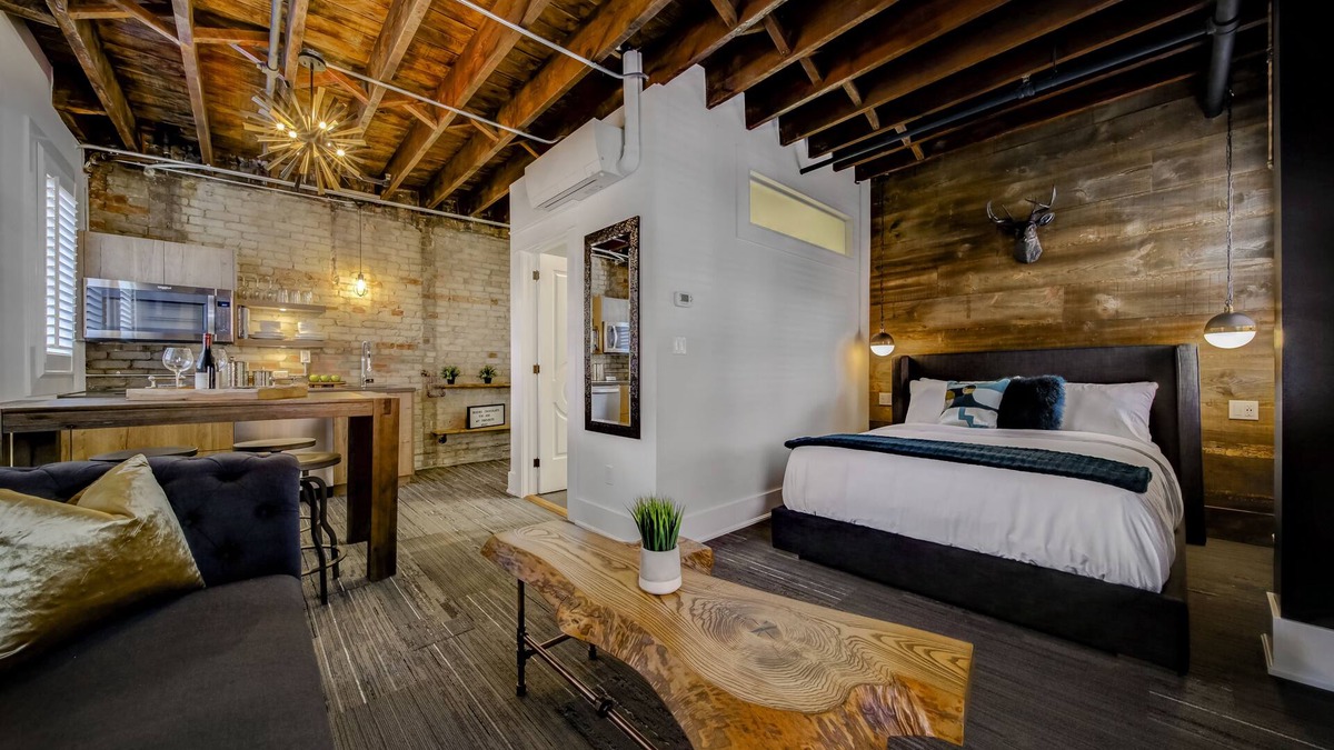 New Toronto Hotel | TheWestlake
