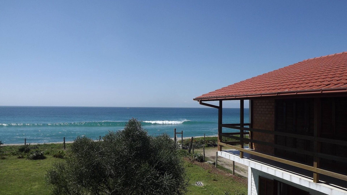 Florianopolis Apartment | Thinking about staying by the sea? Full Moon Address.