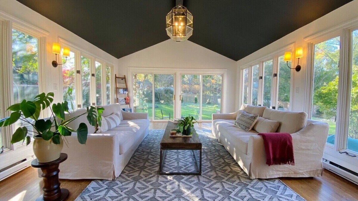 North Chesterfield House | THIS 4 Bed 4 Bath HIDEAWAY IS TUCKED AWAY IN QUIET STRATFORD HILLS