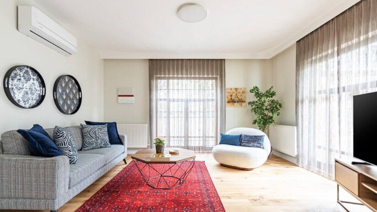 Tophane Apartment | This apartment is a 2 bedroom(s), 2 bathrooms, located in Beyoğlu, İstanbul.
